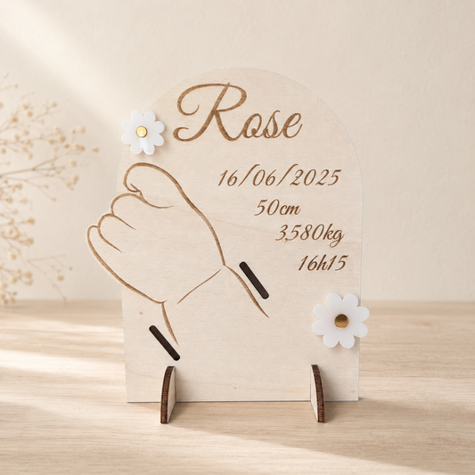 Support bracelet de naissance demi arche personnalisé en bois - Cadeau bébé