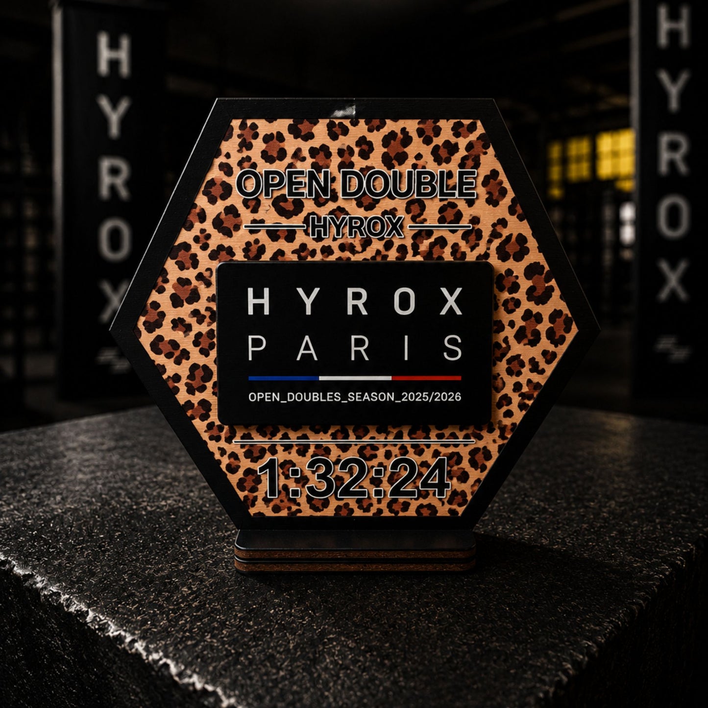 Support patch HYROX personnalisé en bois - Cadeau sportif fait main
